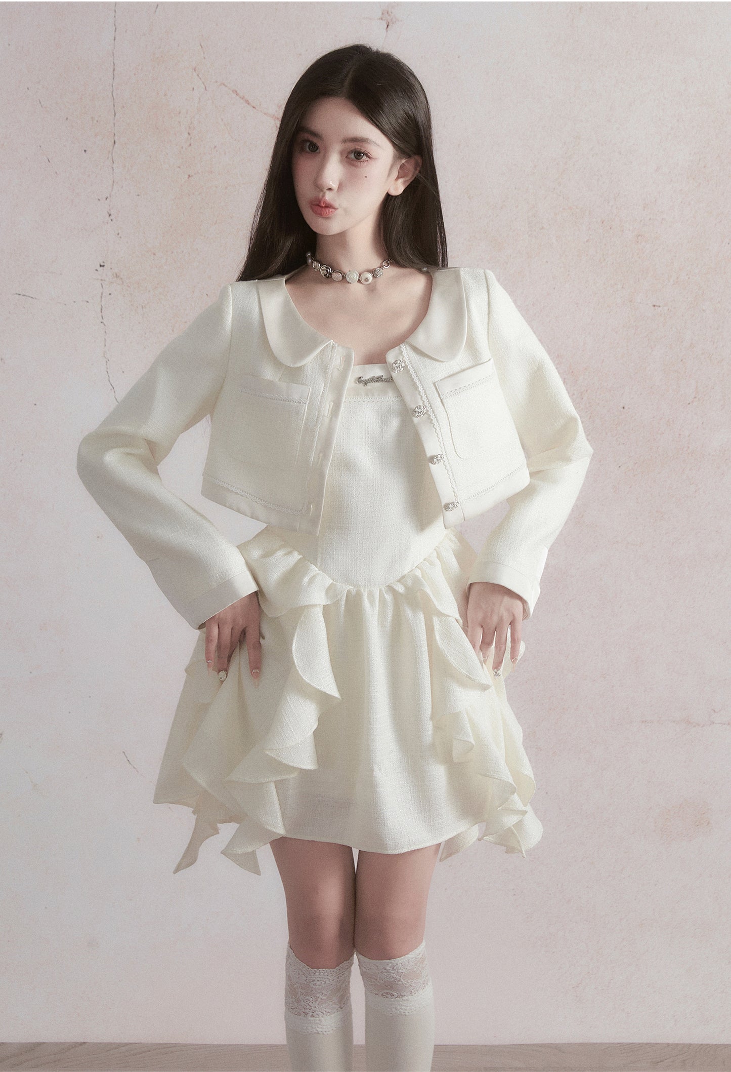 Square Neck Volume Skirt Dress & Short Length Jacket Setup