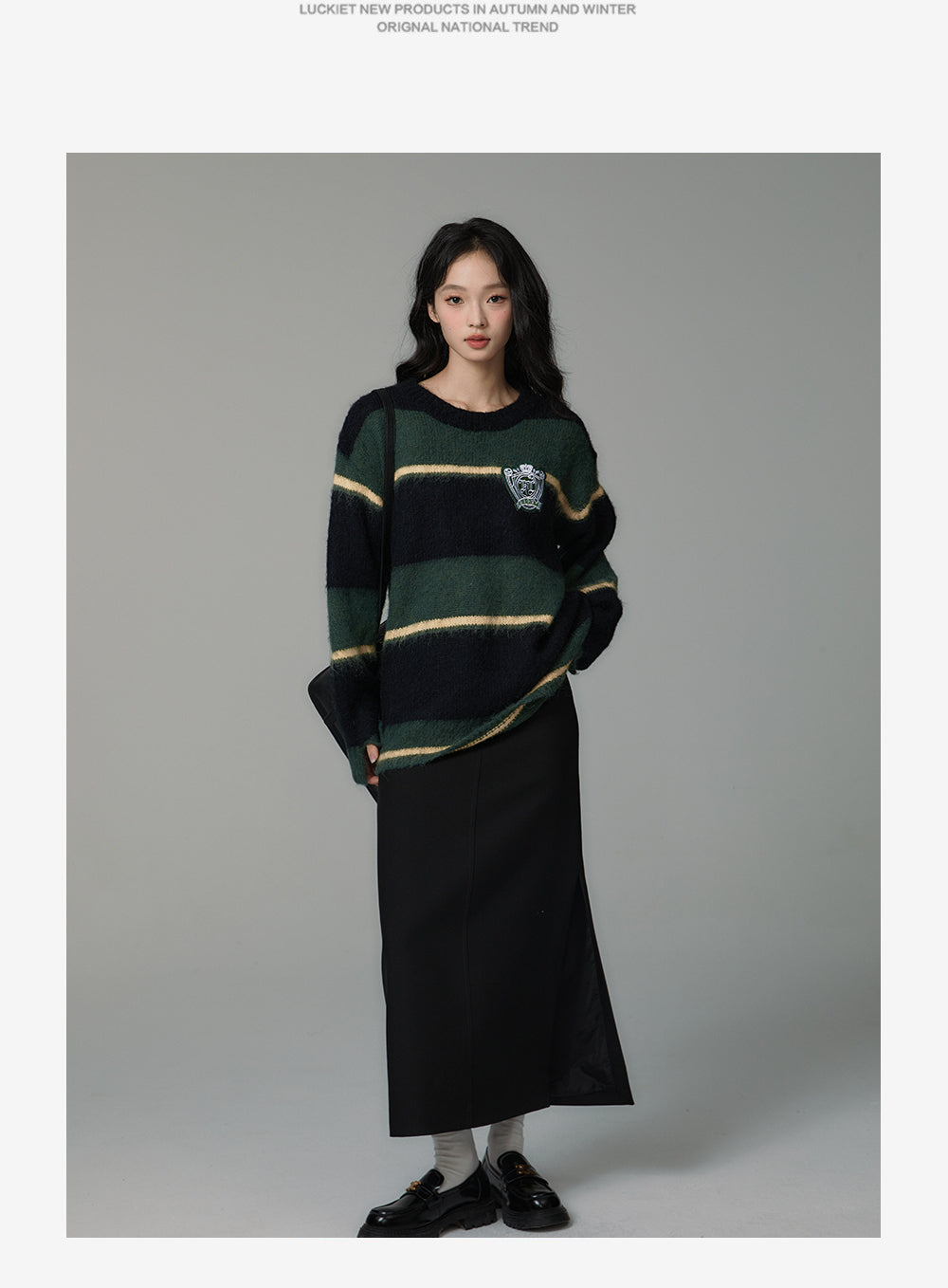 Retro striped round neck loose sweater