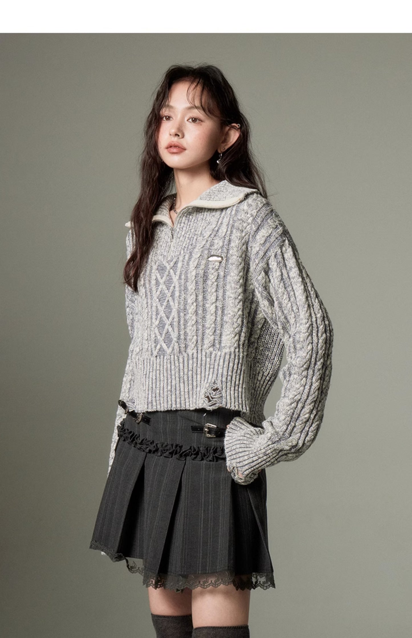 Half-zip short-length knit