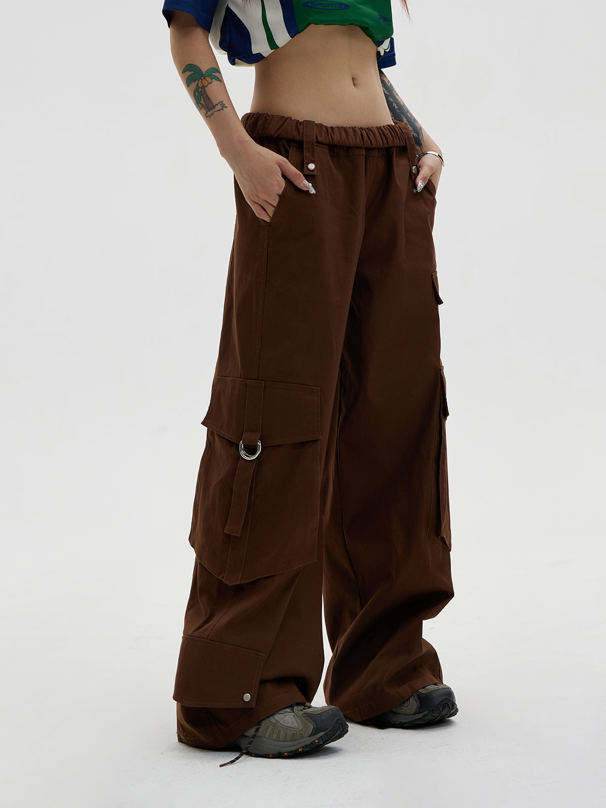 Loose straight multi-pocket pants