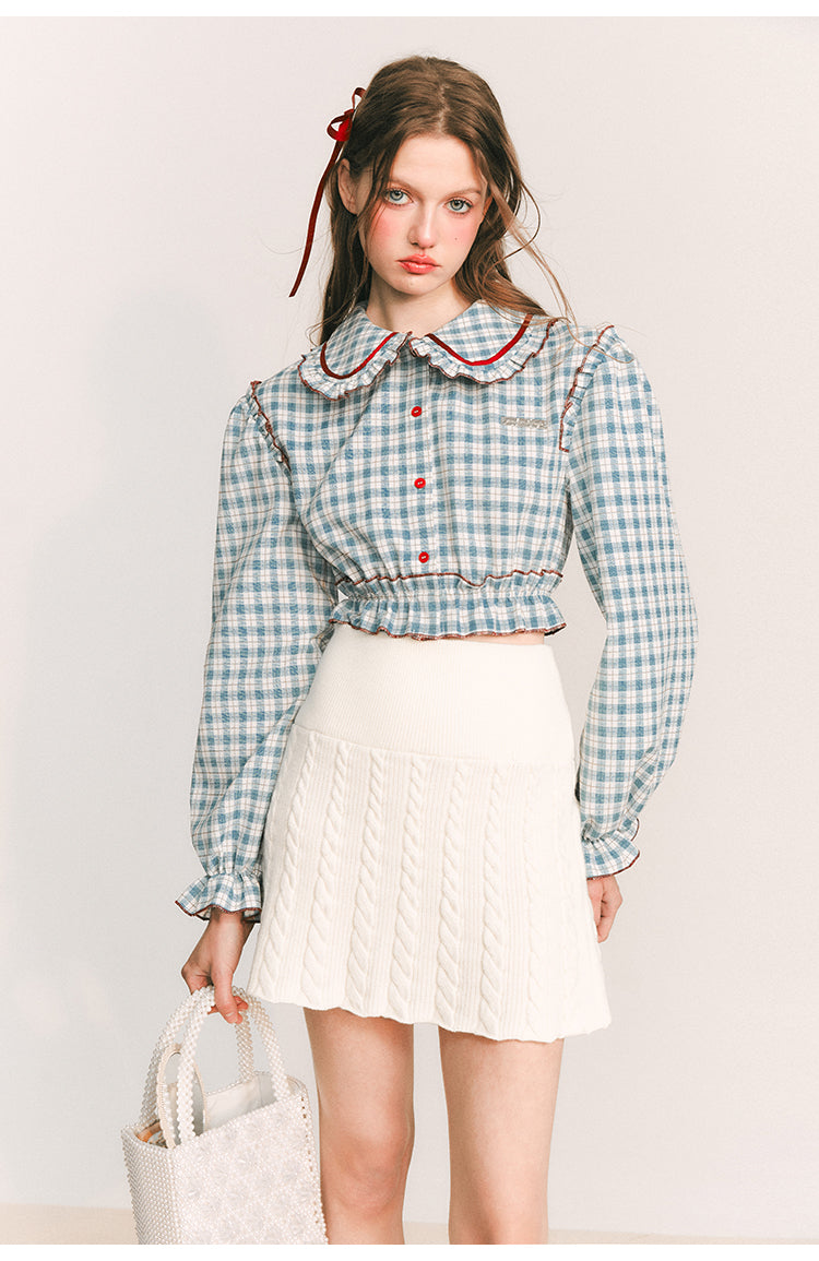 Cropped checkered puffy sleeve blouse