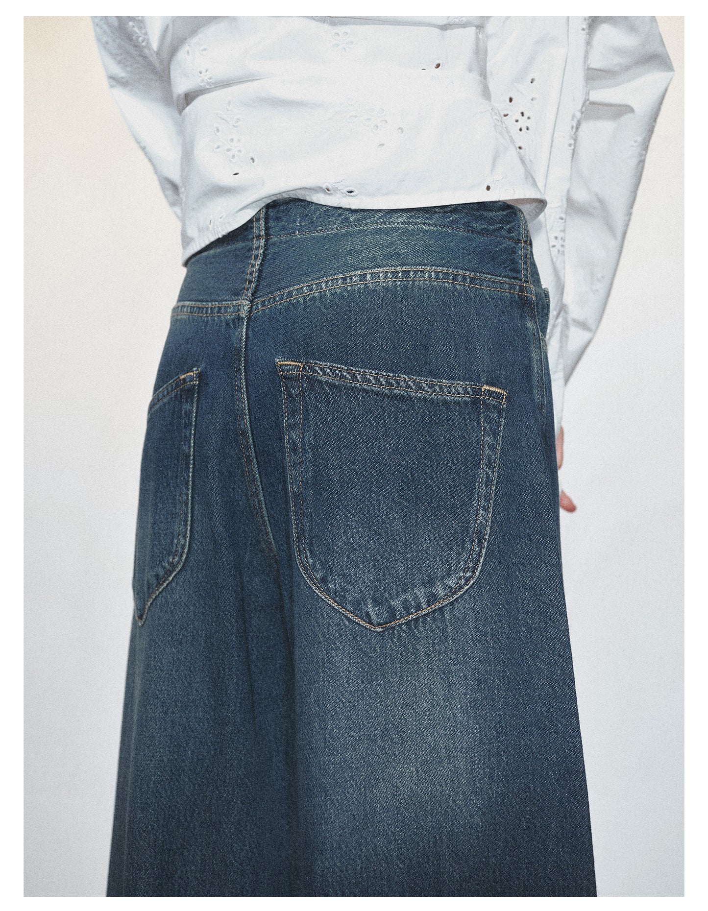 Retro-wash Waistless Design Denim Pants