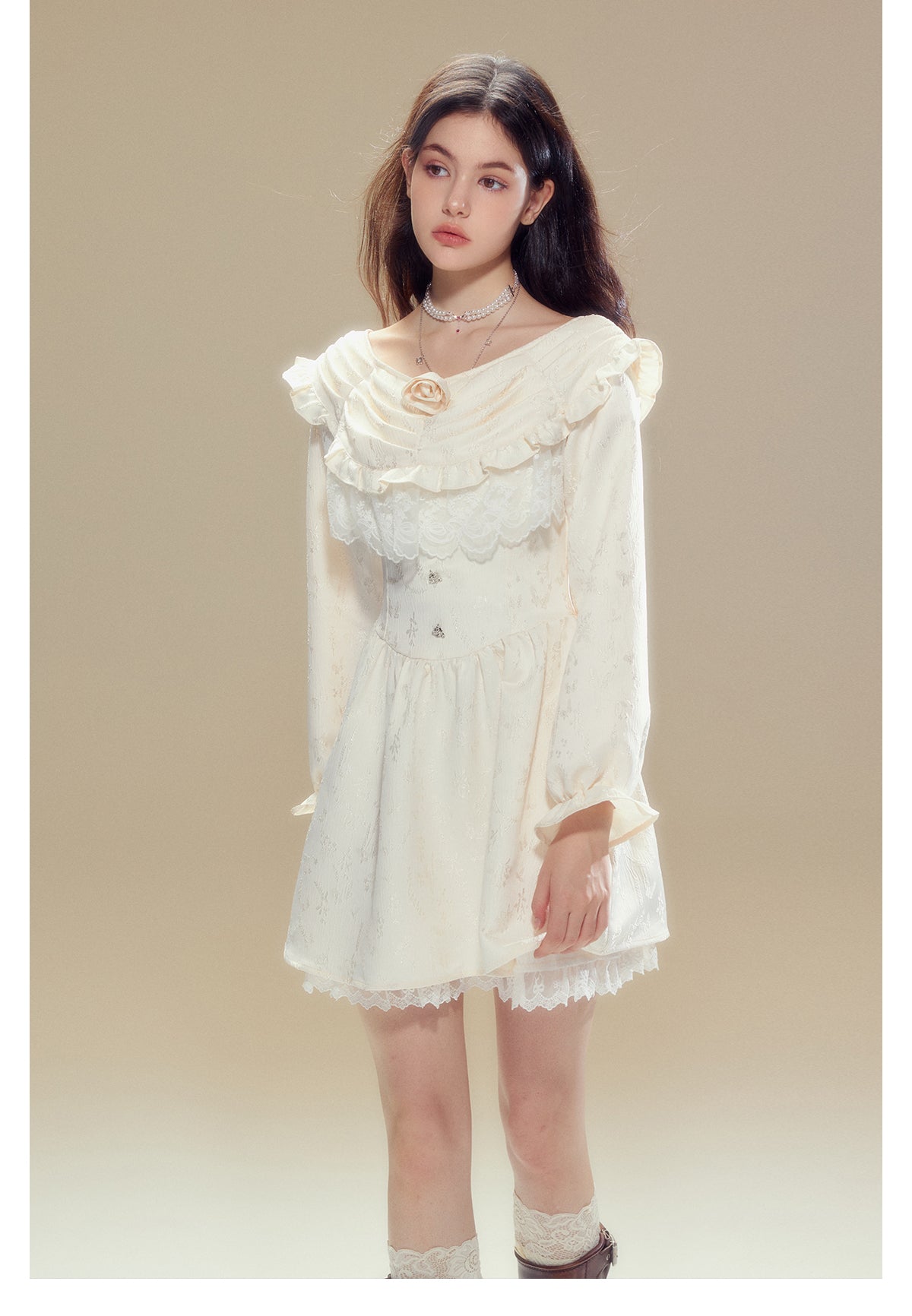 Round Neck Rose Objet Ruffle Short Length Jacquard Dress