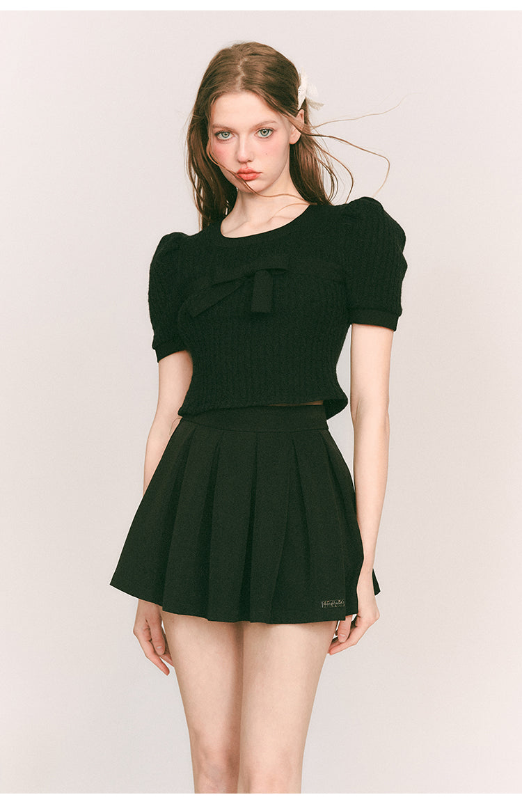 A-line pleated short skirt