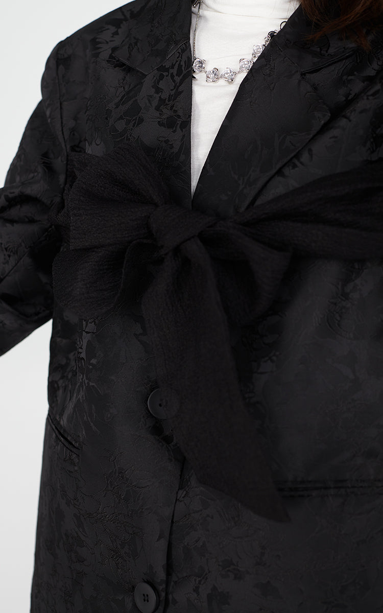 China Large Ribbon Black Suit Setup