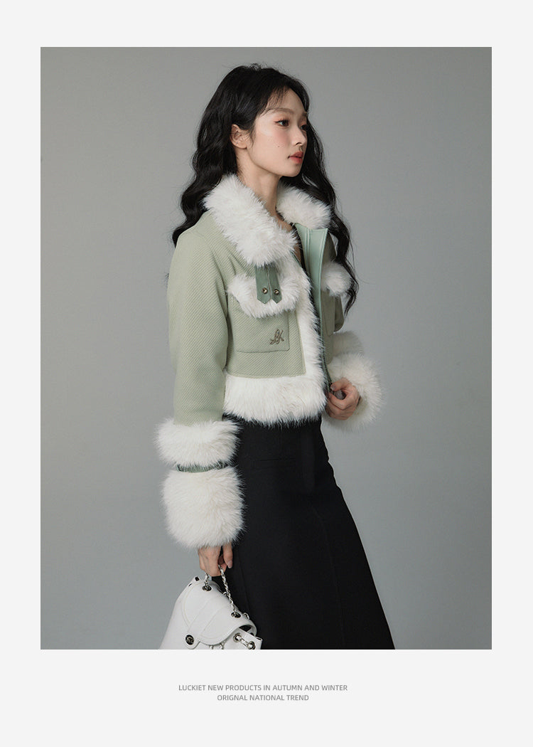 Loose short white duck down jacket