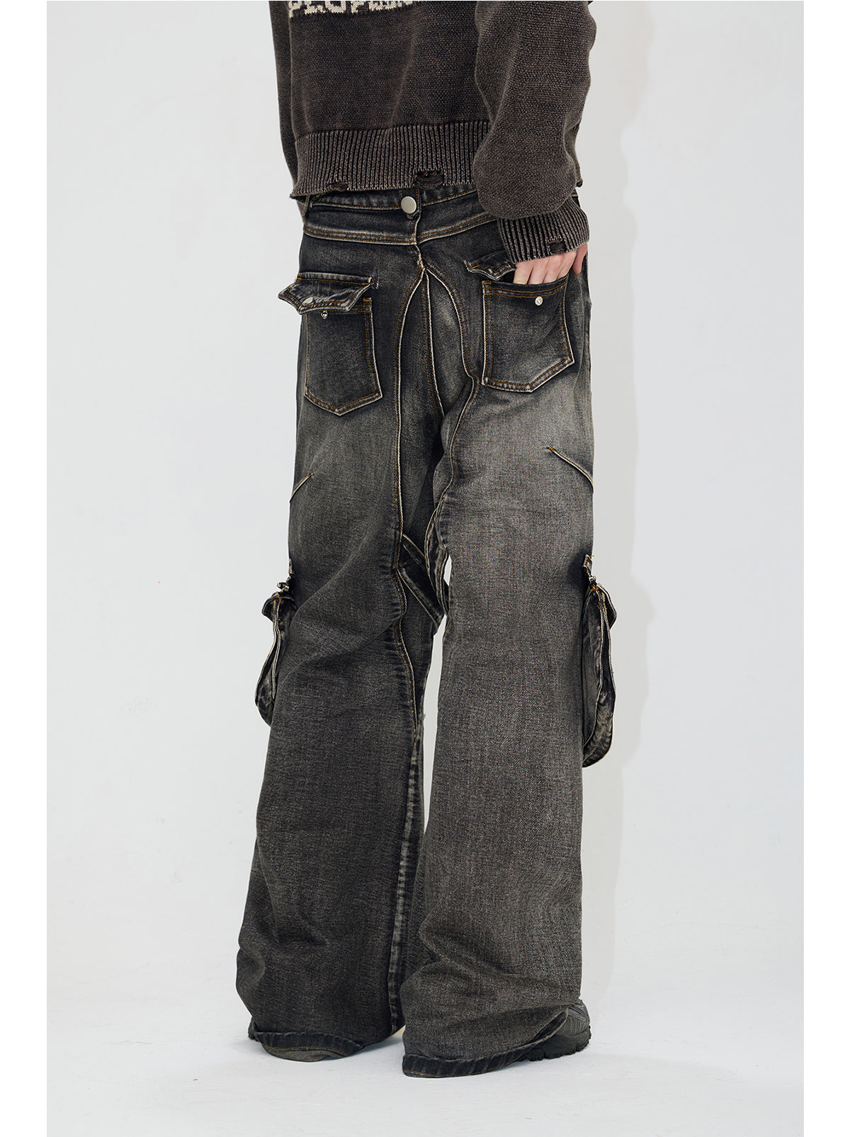 Multi-pocket washed denim pants