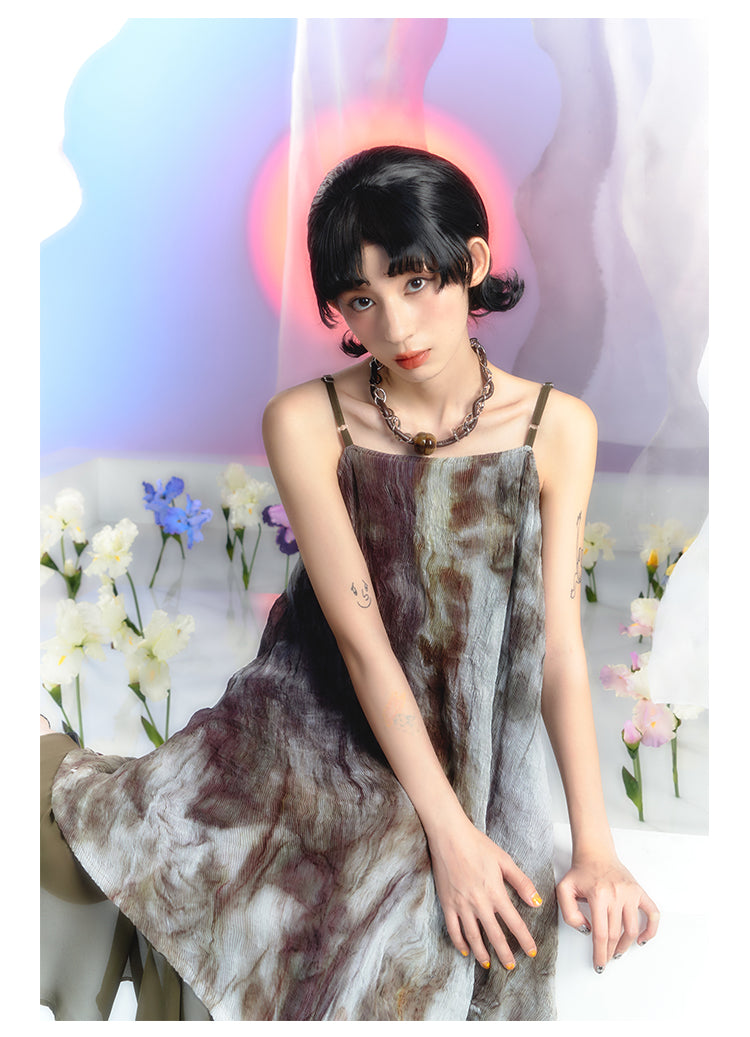 Tie-dye pattern square neck suspender dress