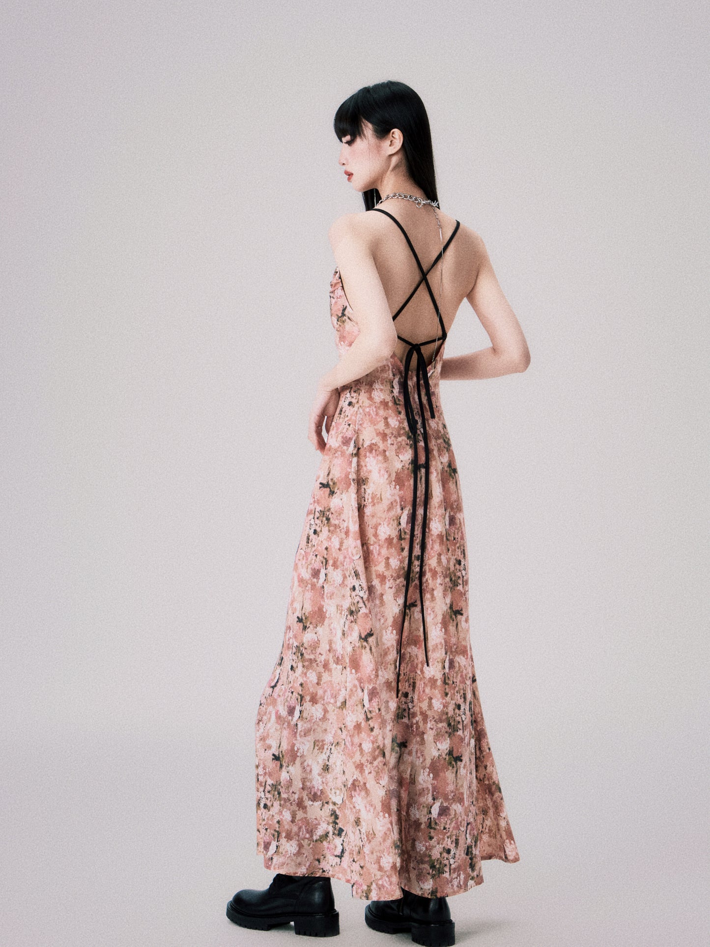 Slim fit floral slit suspender dress