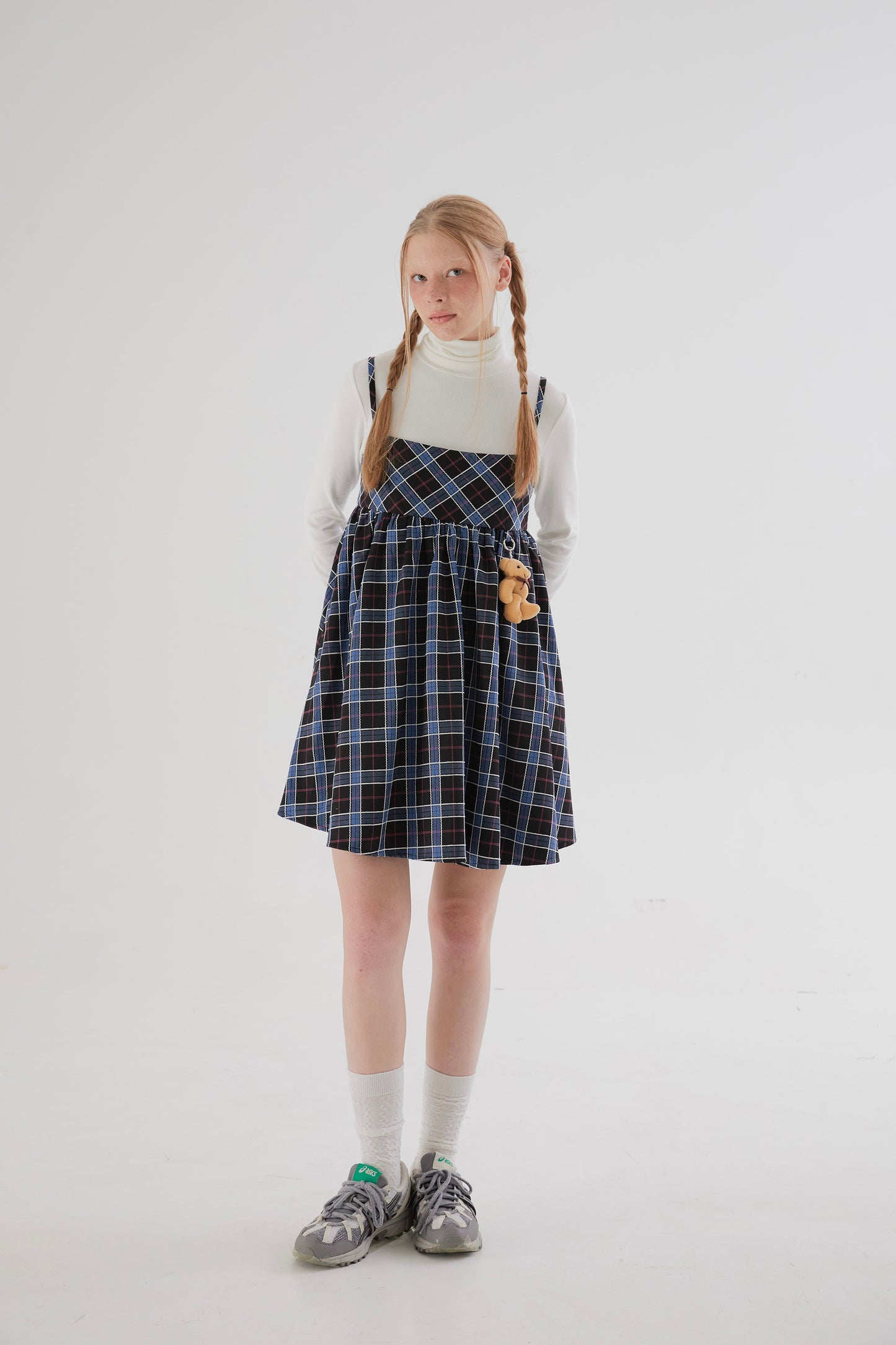 Plaid square-neck suspender dress