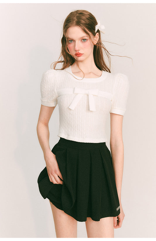 A-line pleated short skirt