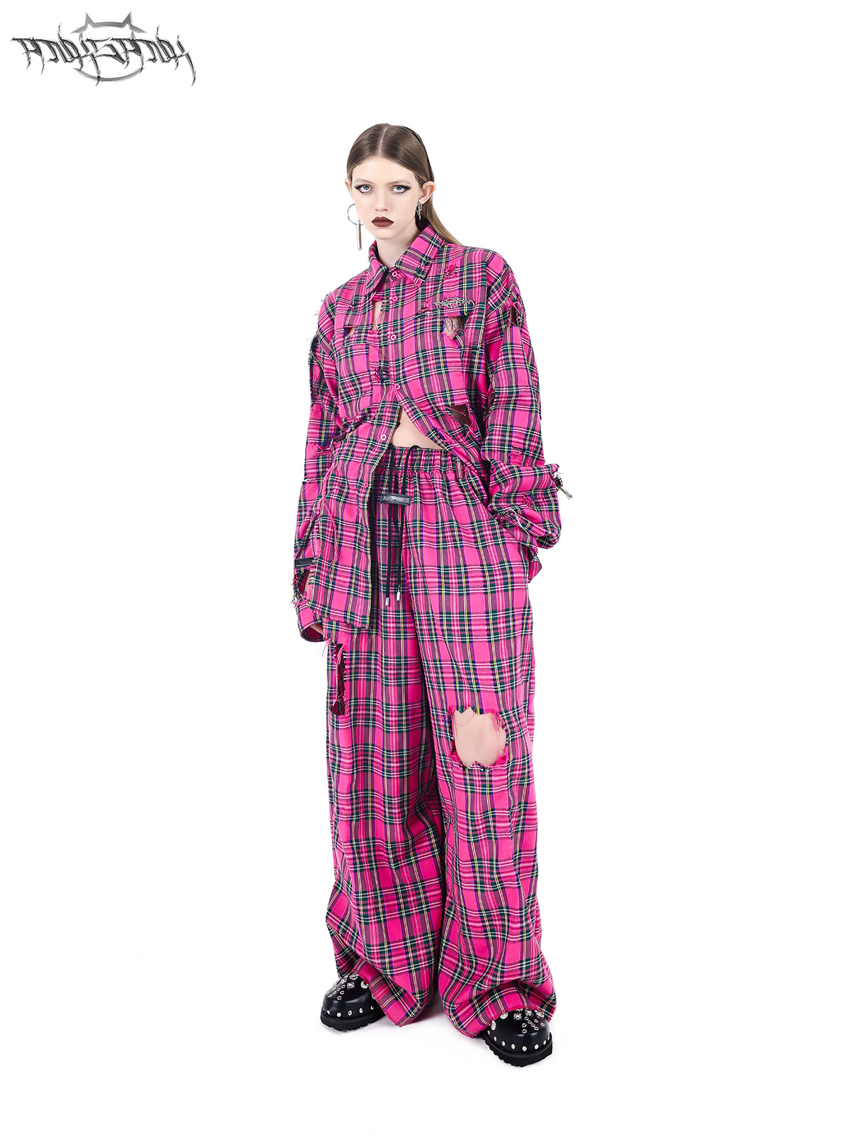 Loose fit pink plaid damaged shirt