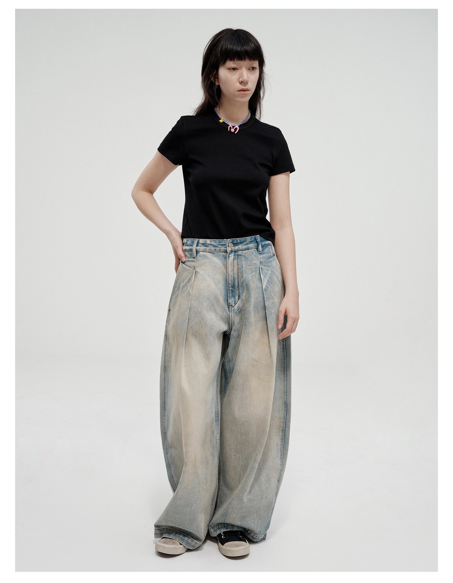 Retro-washed loose silhouette casual denim pants