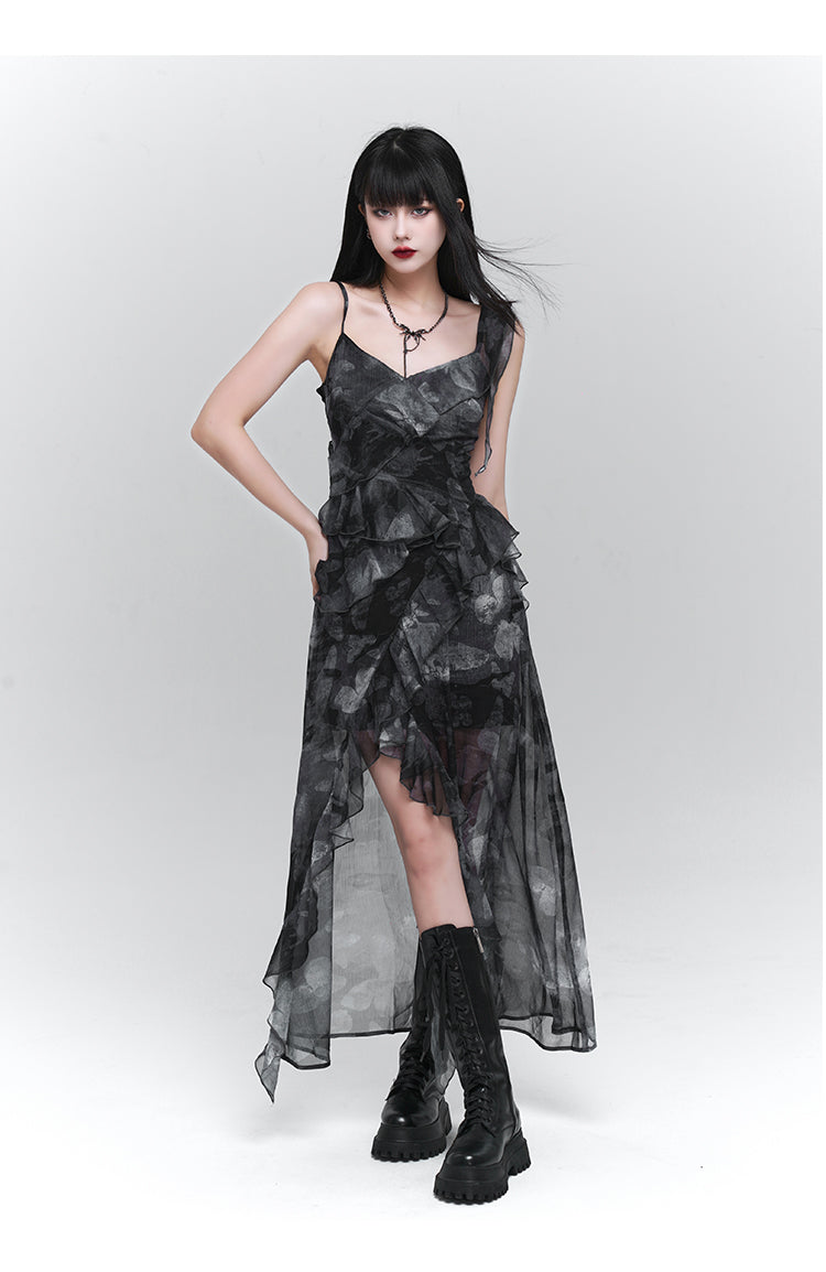 Niche design suspender dress