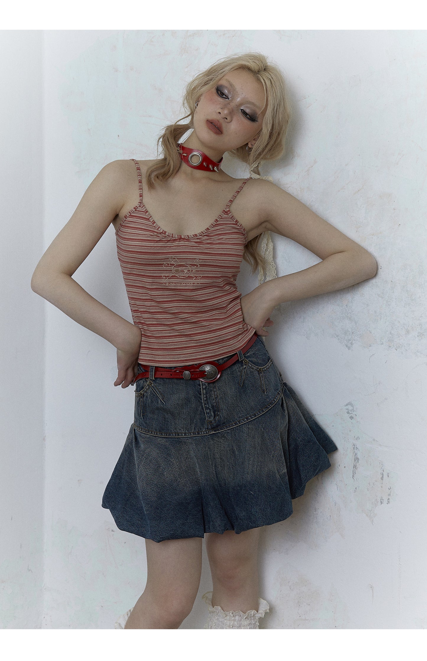 Short length striped camisole T-shirt