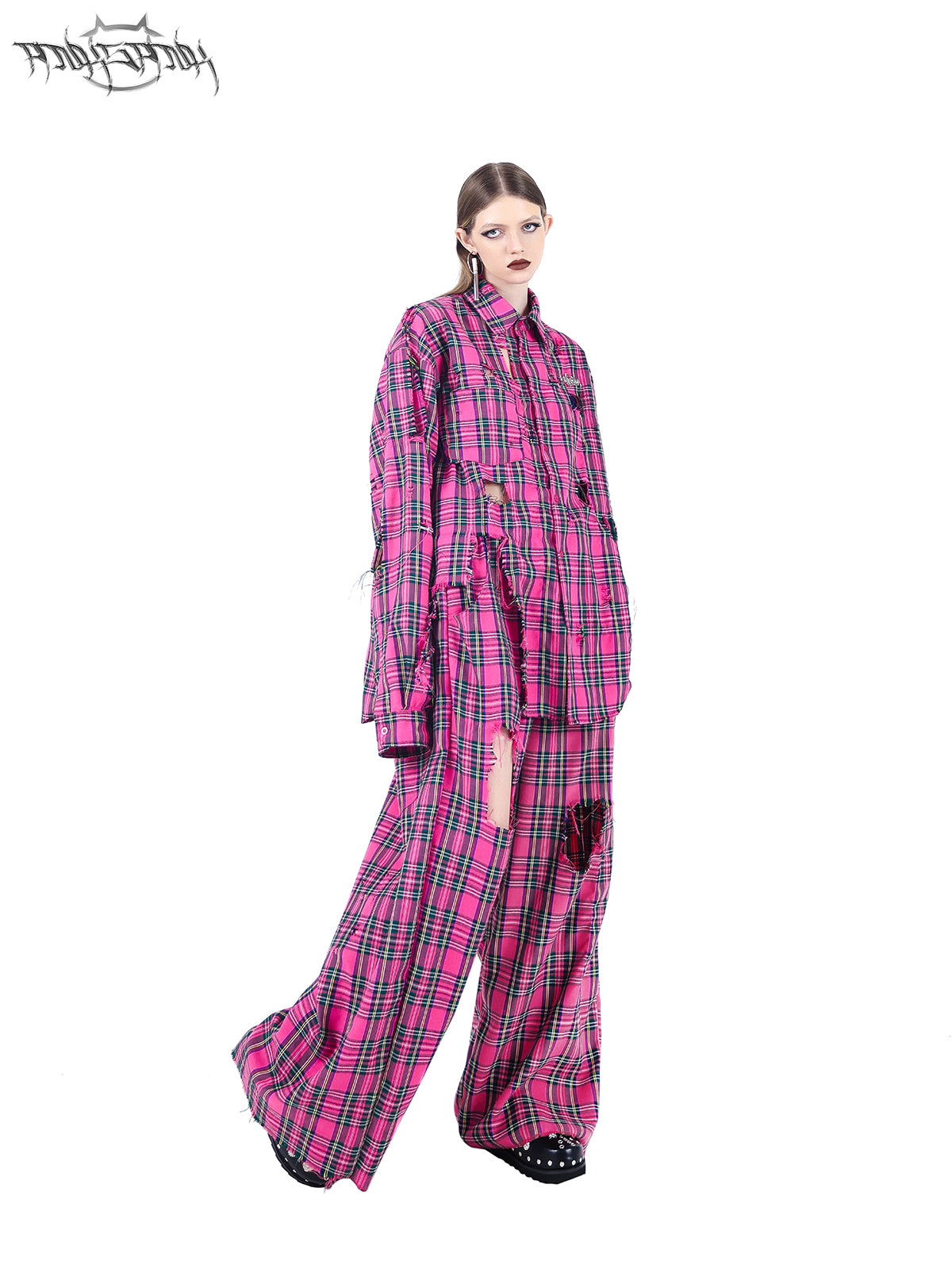 Loose fit pink plaid damaged shirt