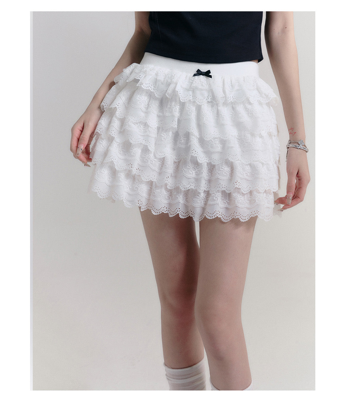 Multi-layered lace skirt