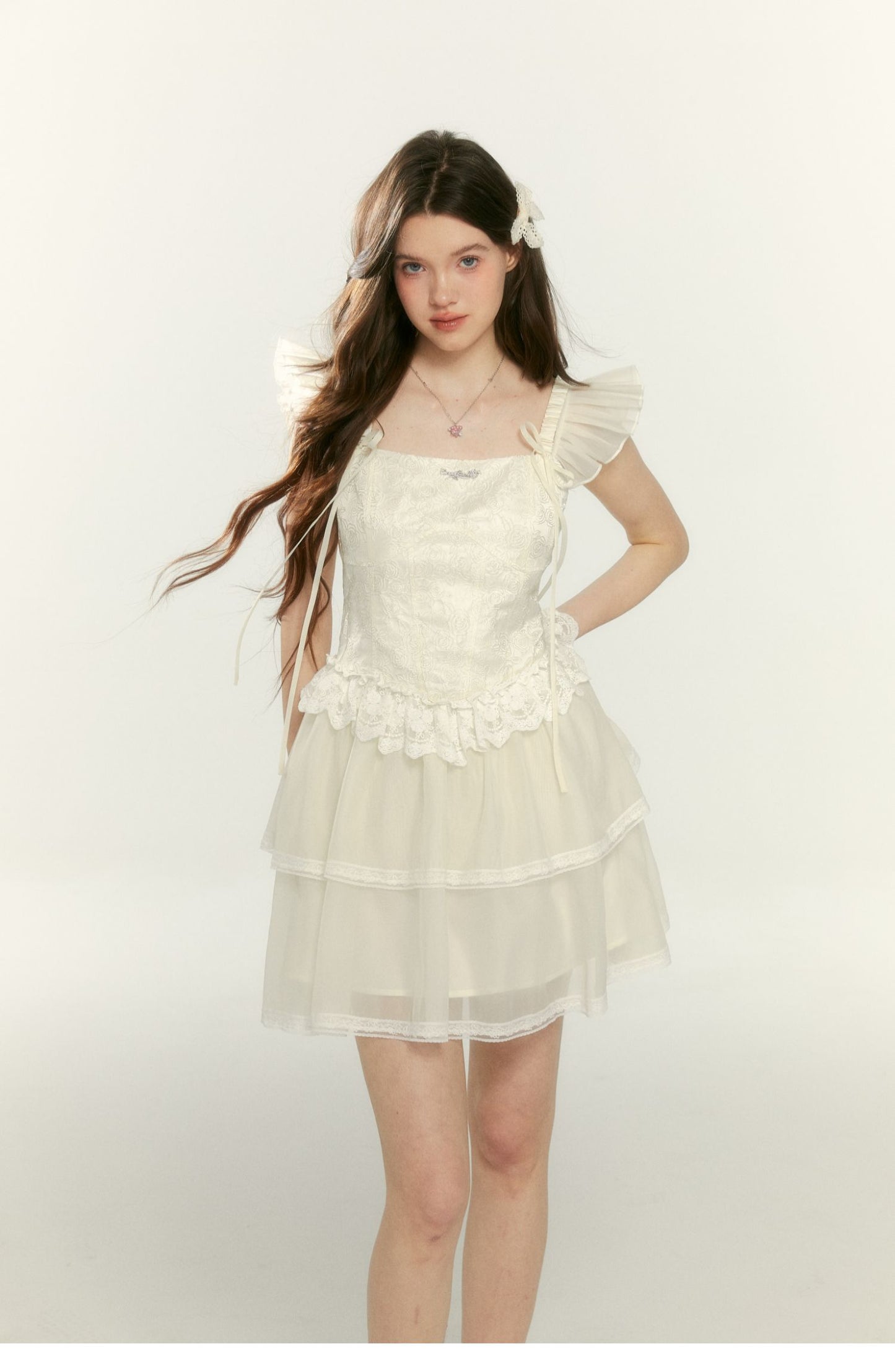 Pearl Flying Sleeves Cake Waist Dress