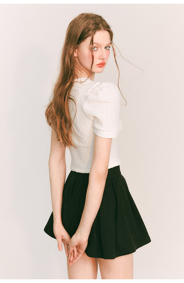 A-line pleated short skirt