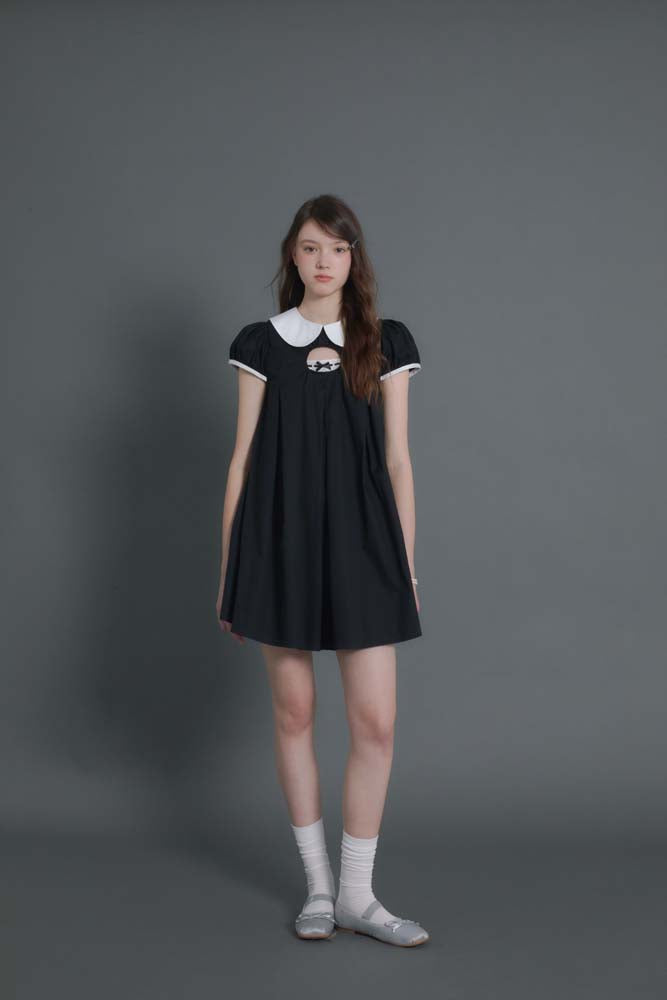 Original design doll neck dress