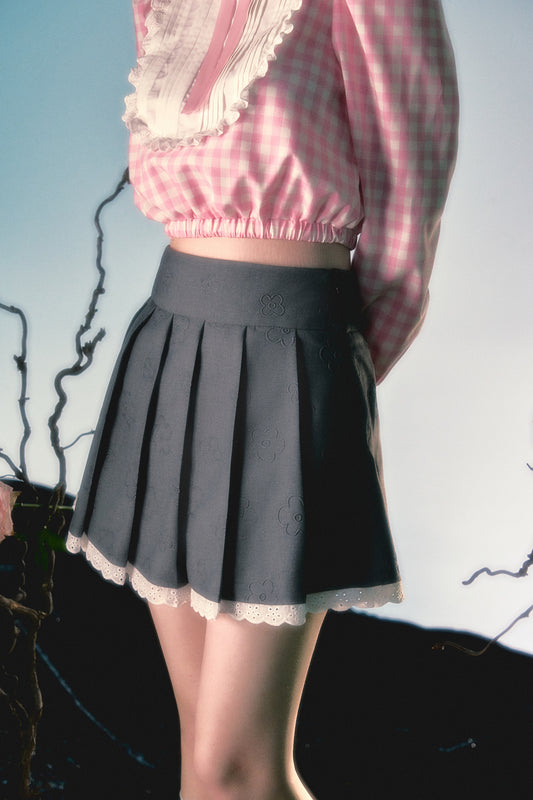 Short Length Layered Pleated Skirt