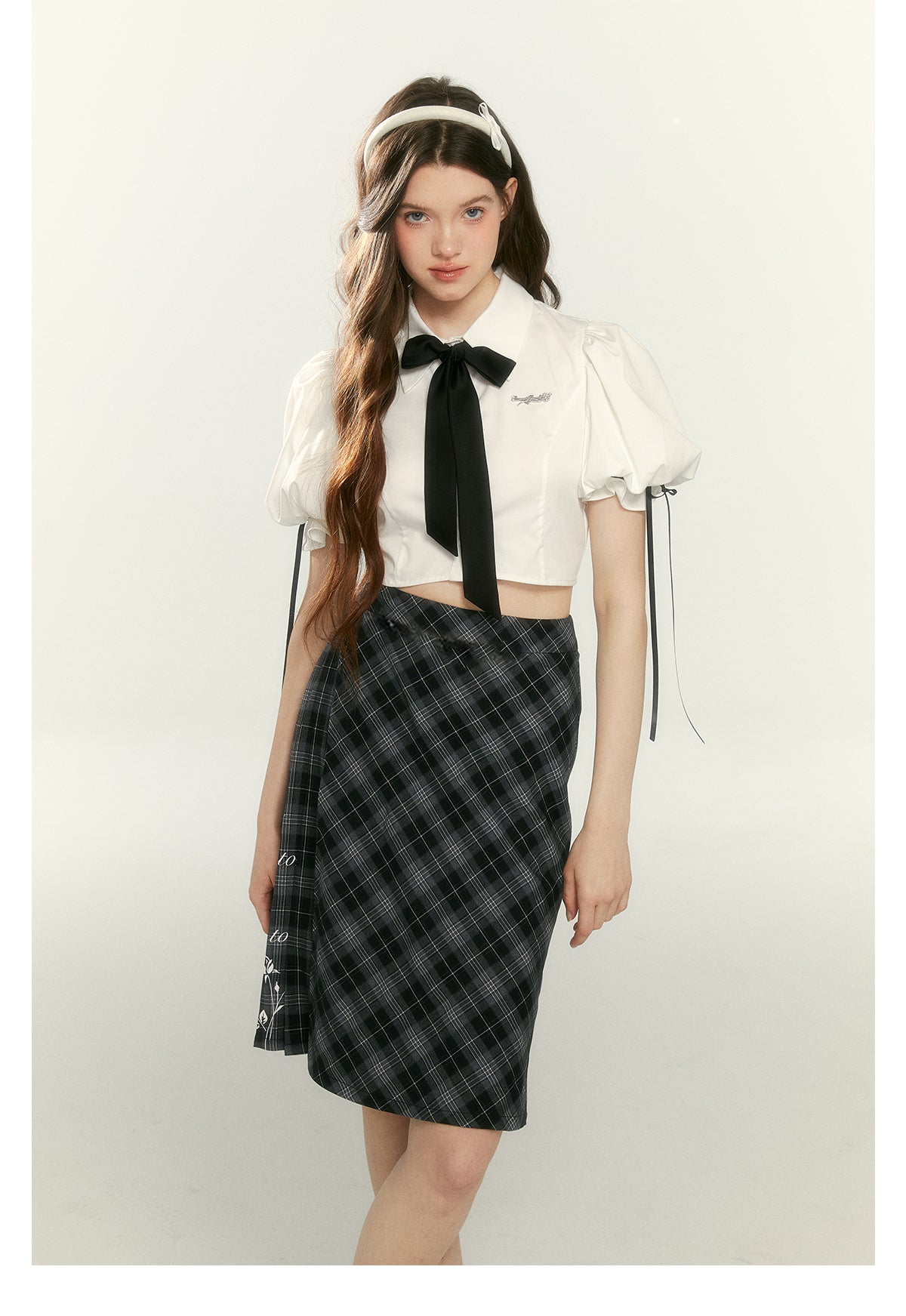 Retro College Volume Cropped Shirt