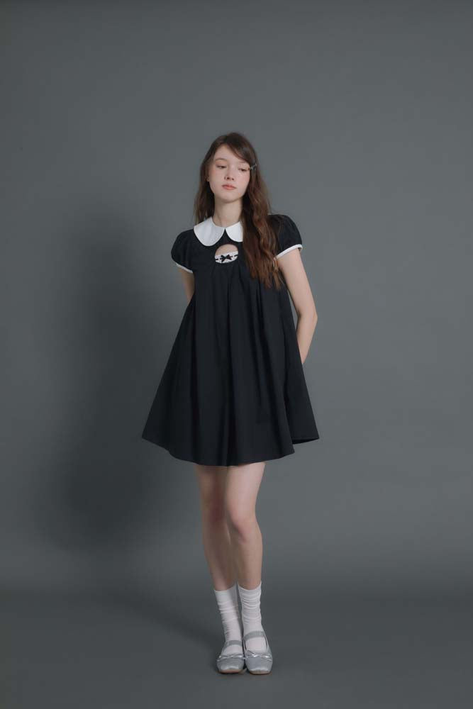 Original design doll neck dress