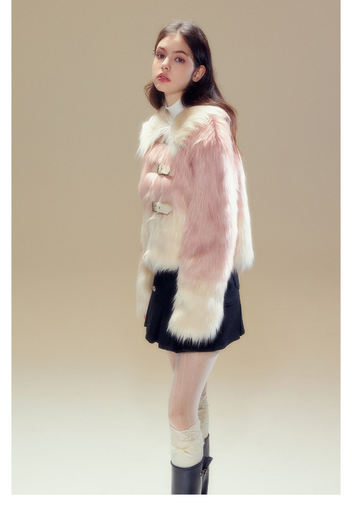 Short Length Gradient Leather Buckle Fur Jacket