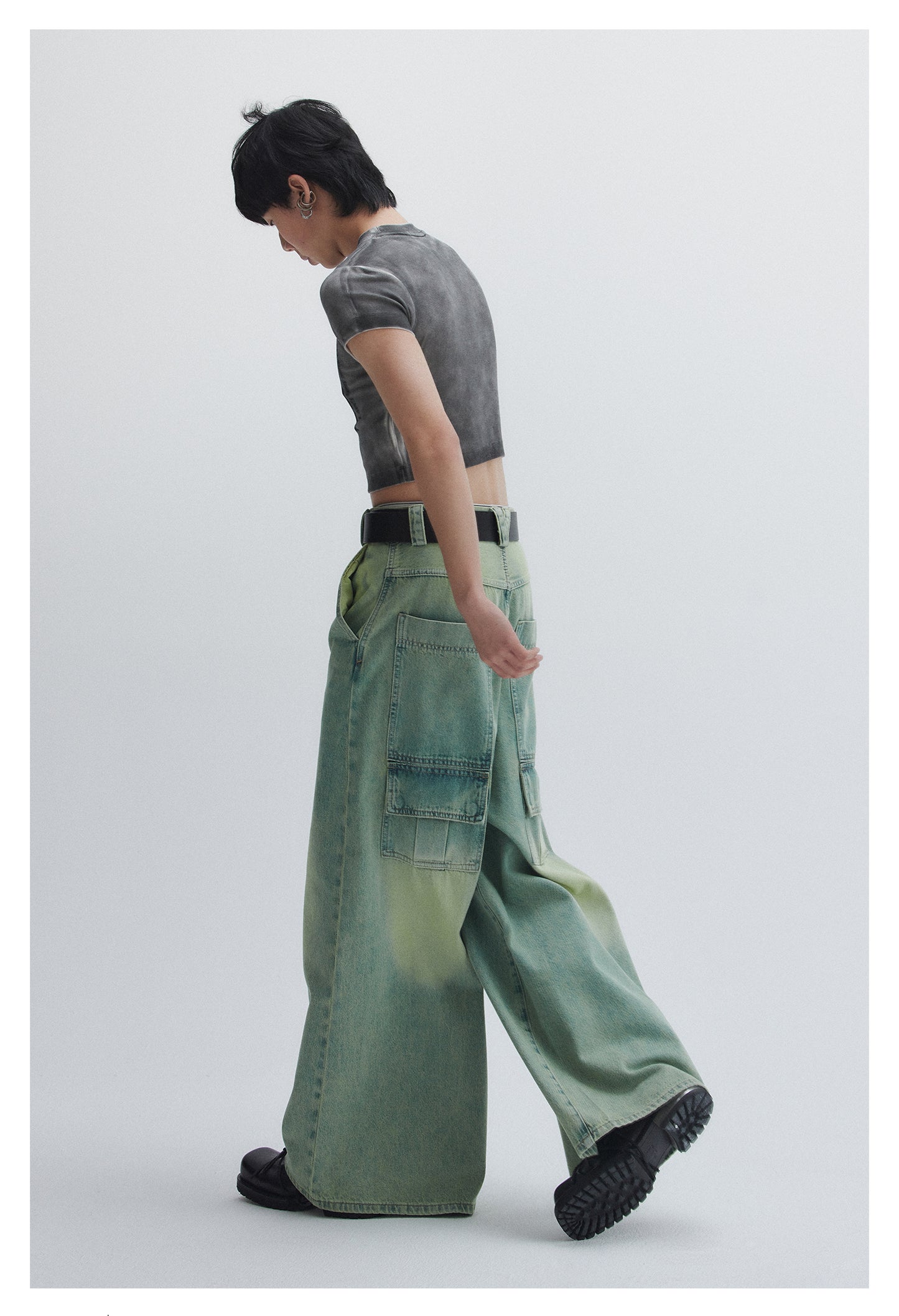 Wide-leg flared multi-pocket washed denim pants