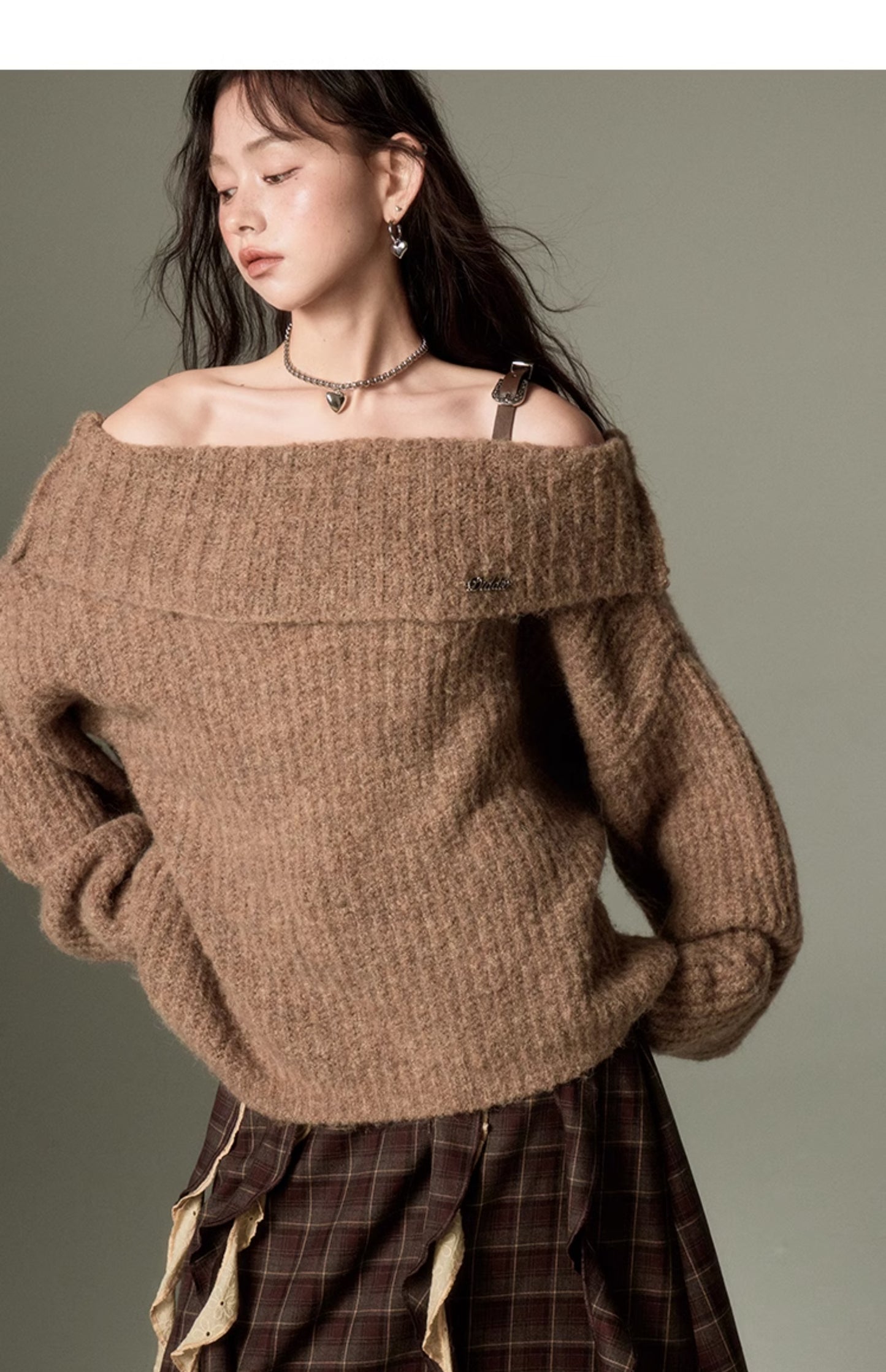 Oversized Off-shoulder Knit