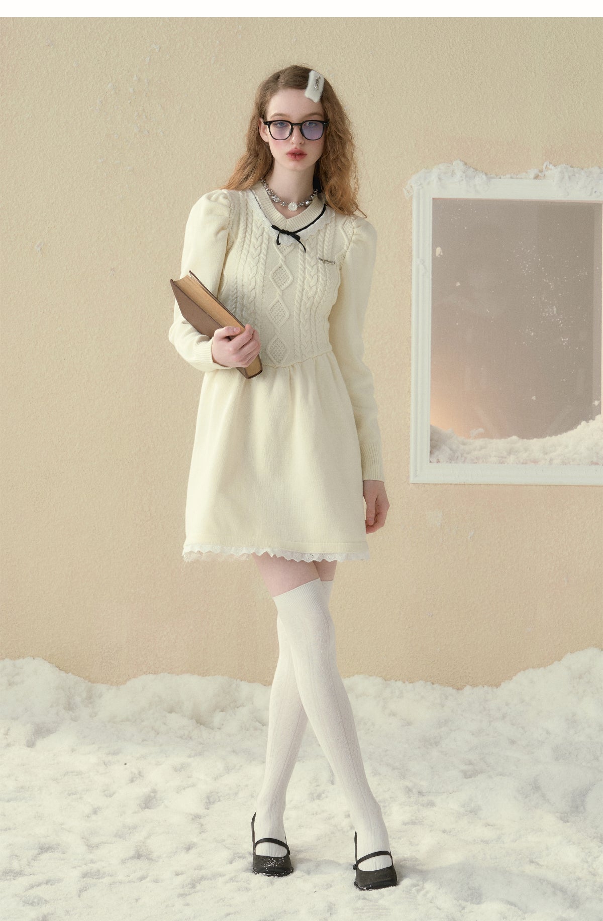 V Neck Off-White Waist Knit Dress