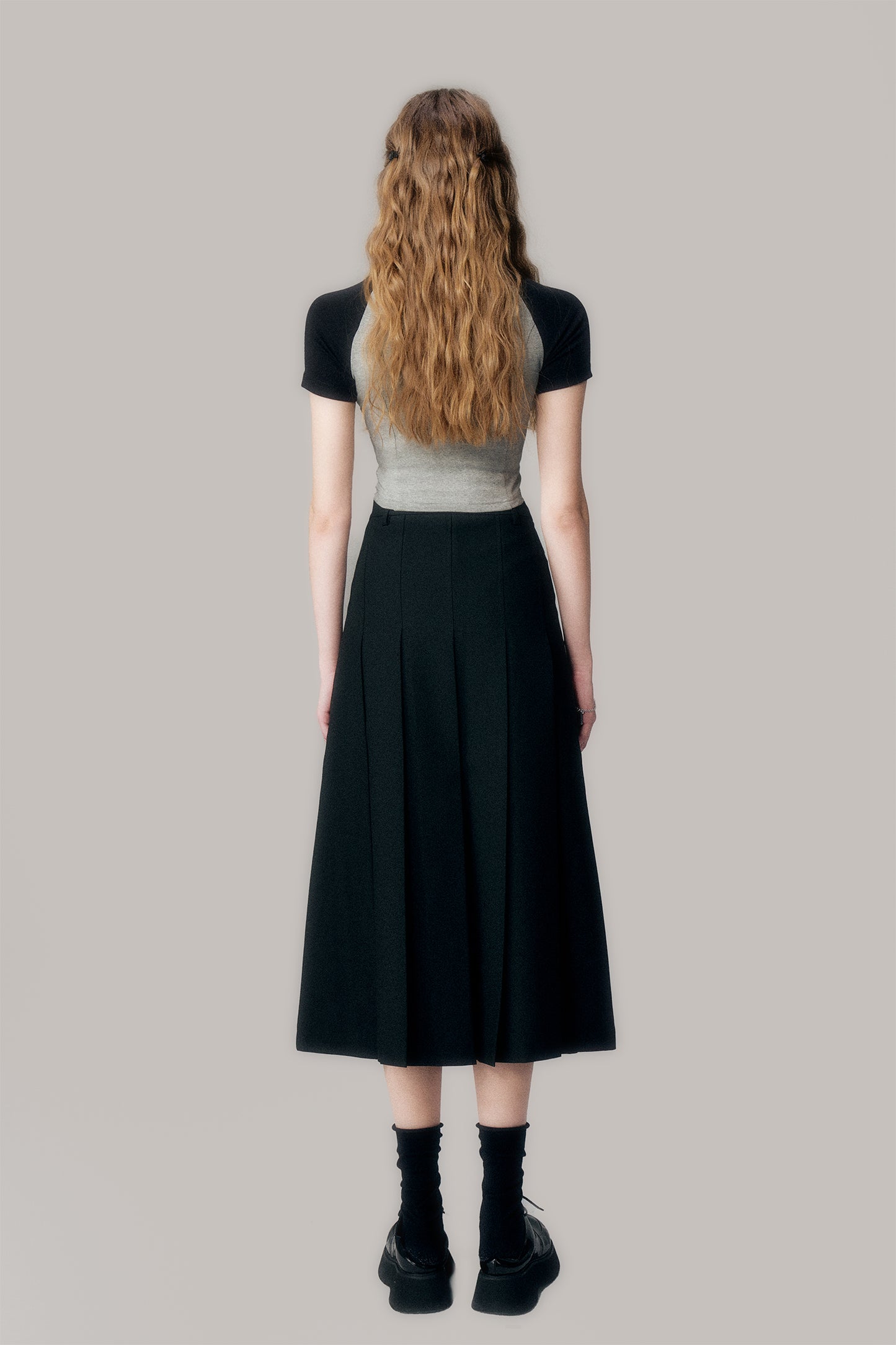 College Style Pleated Slim Long Skirt