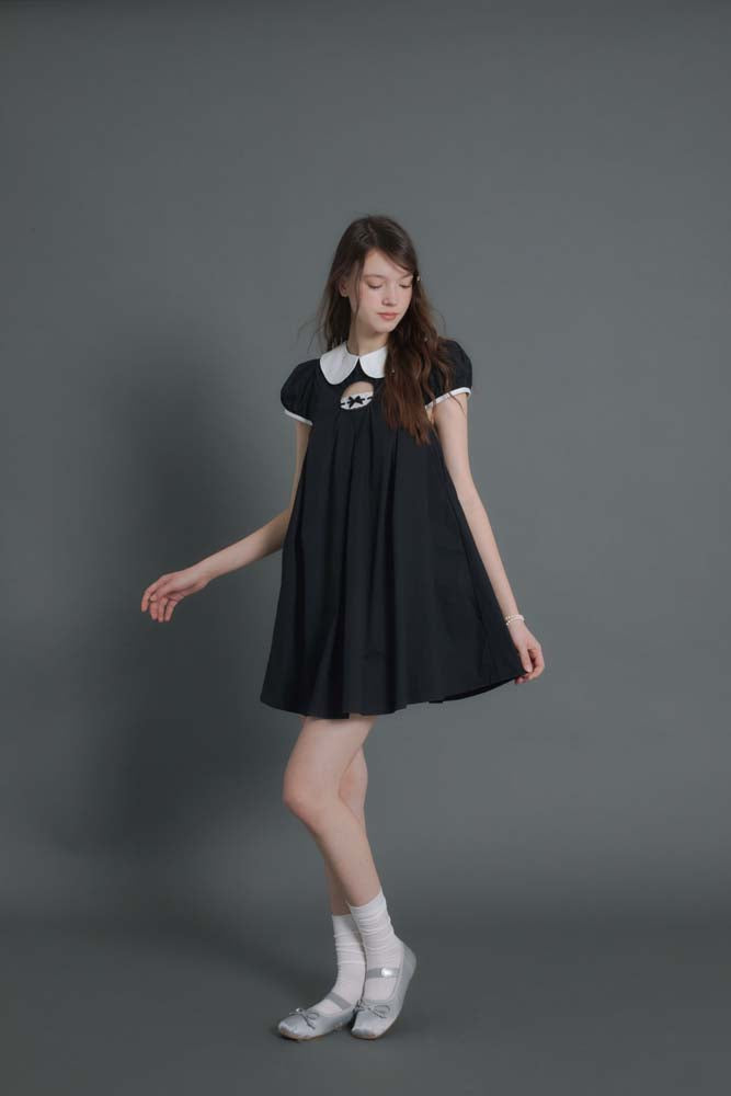 Original design doll neck dress