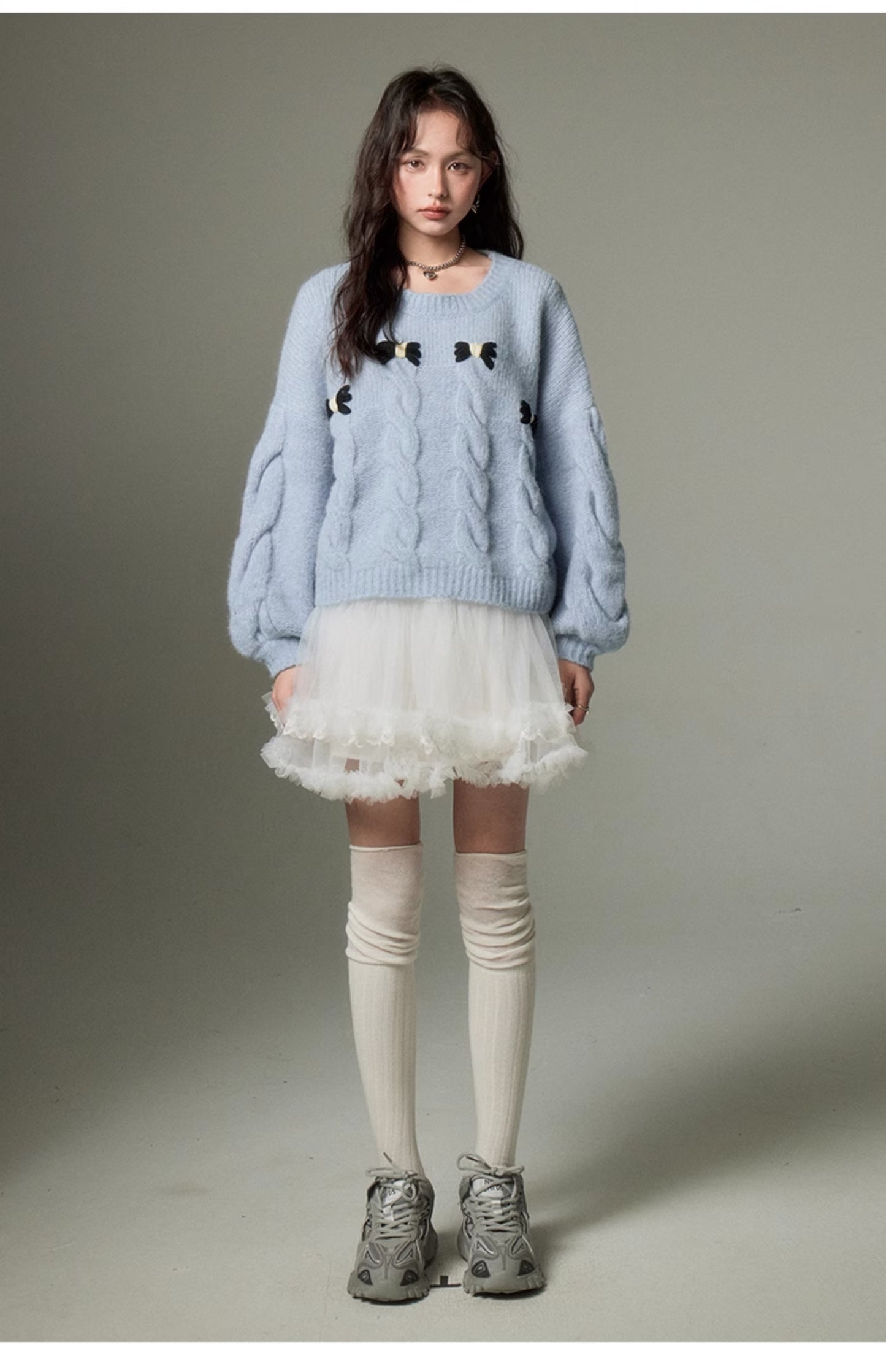 Round Neck Bow Design Knit