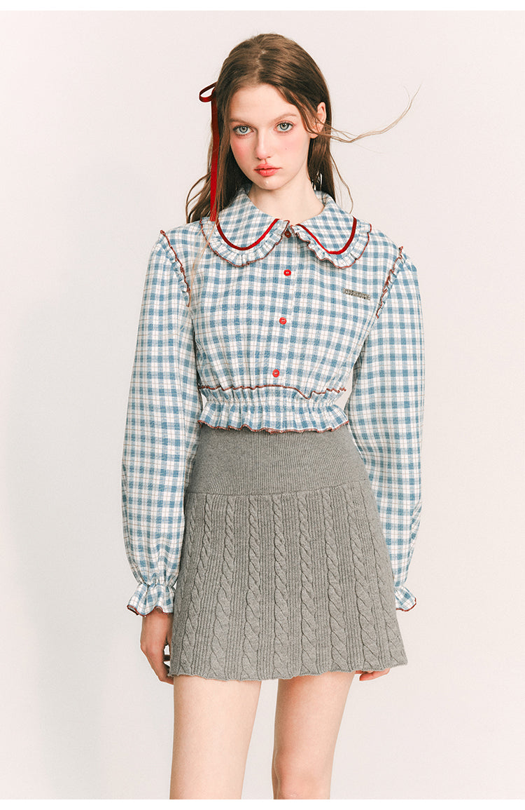 Cropped checkered puffy sleeve blouse