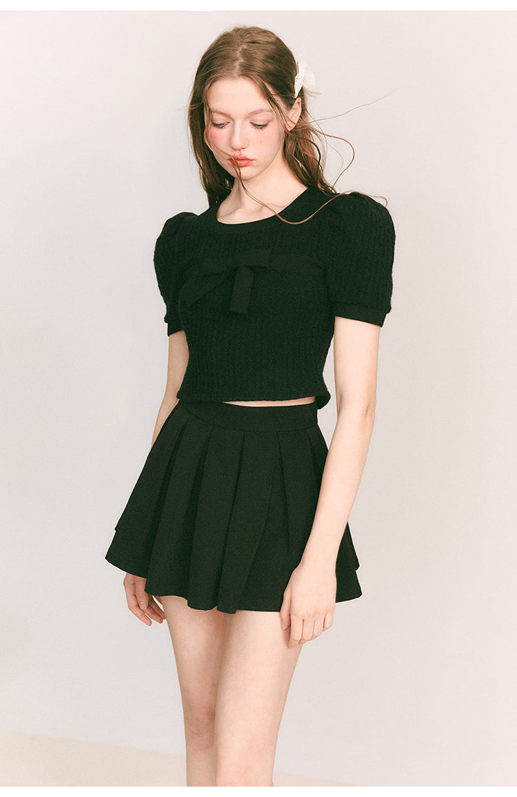 A-line pleated short skirt