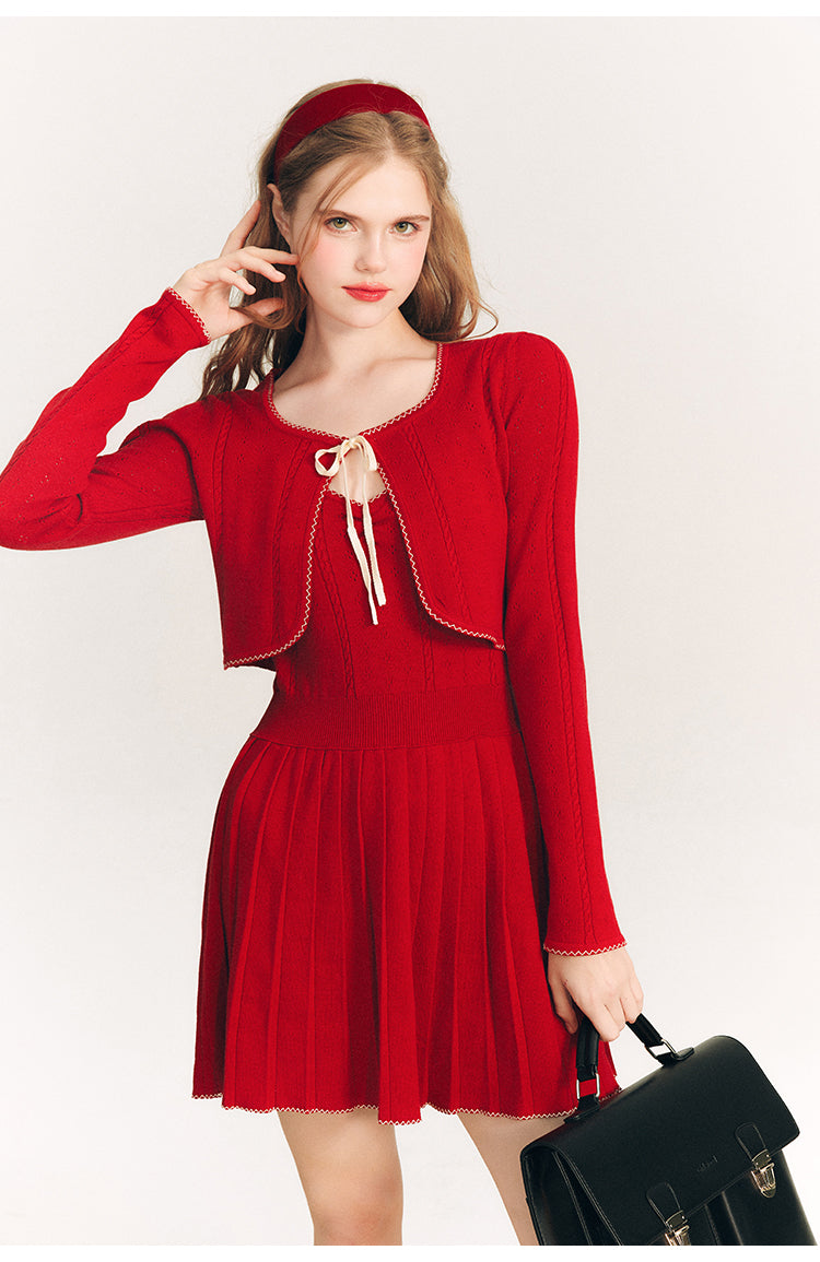 V-neck Tight Short Length Knit One-piece & Knit Long Sleeve Cardigan