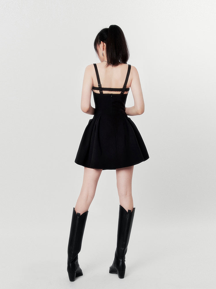 Backless Suspender Skirt