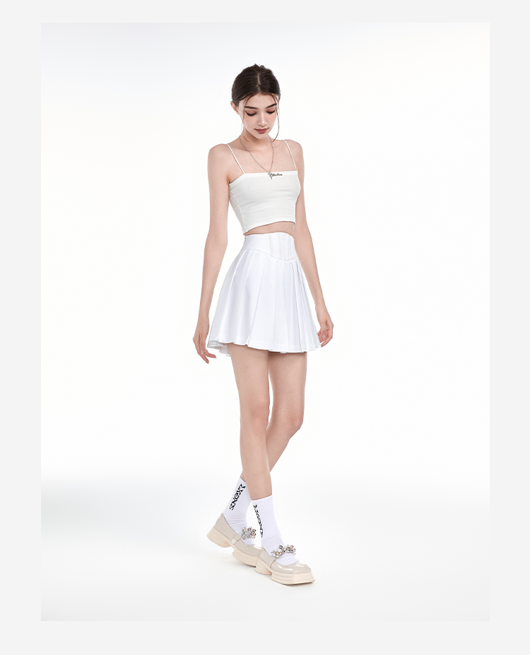 White pleated college style short skirt