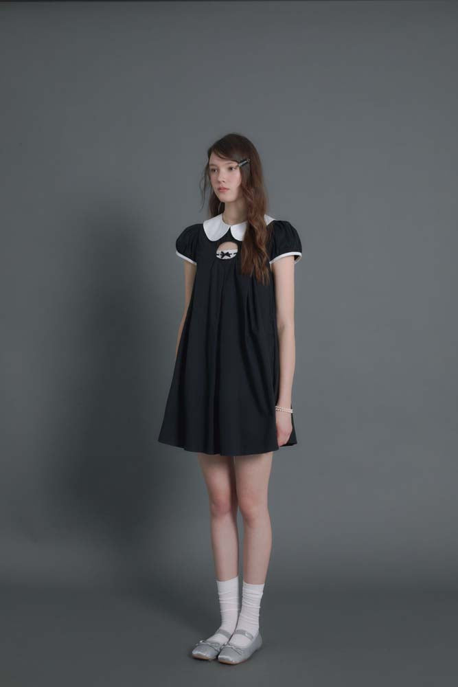 Original design doll neck dress