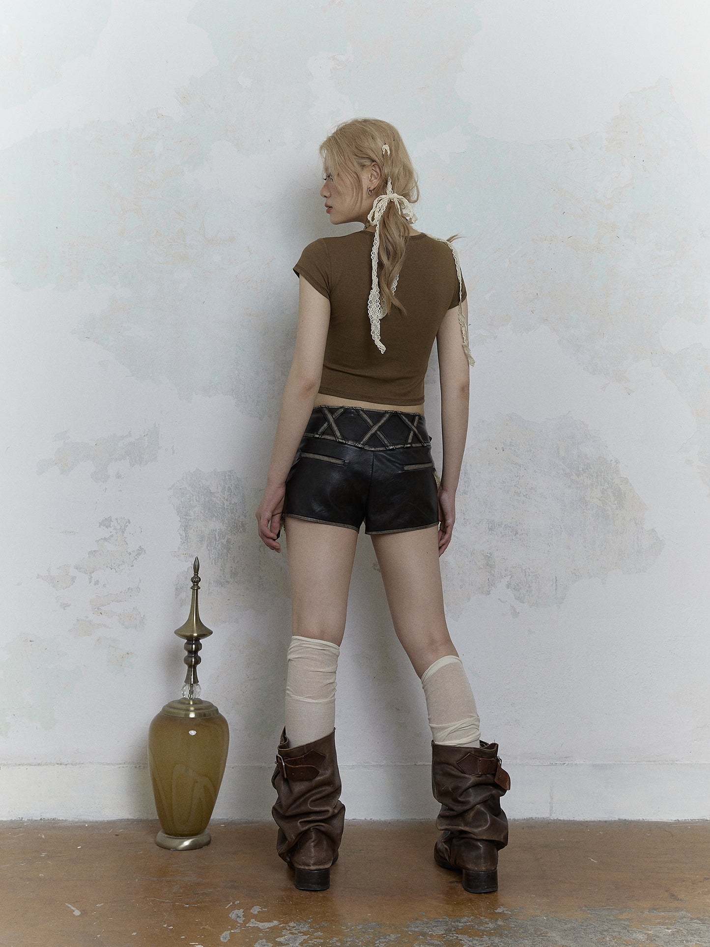 Multi-stitch short length leather pants