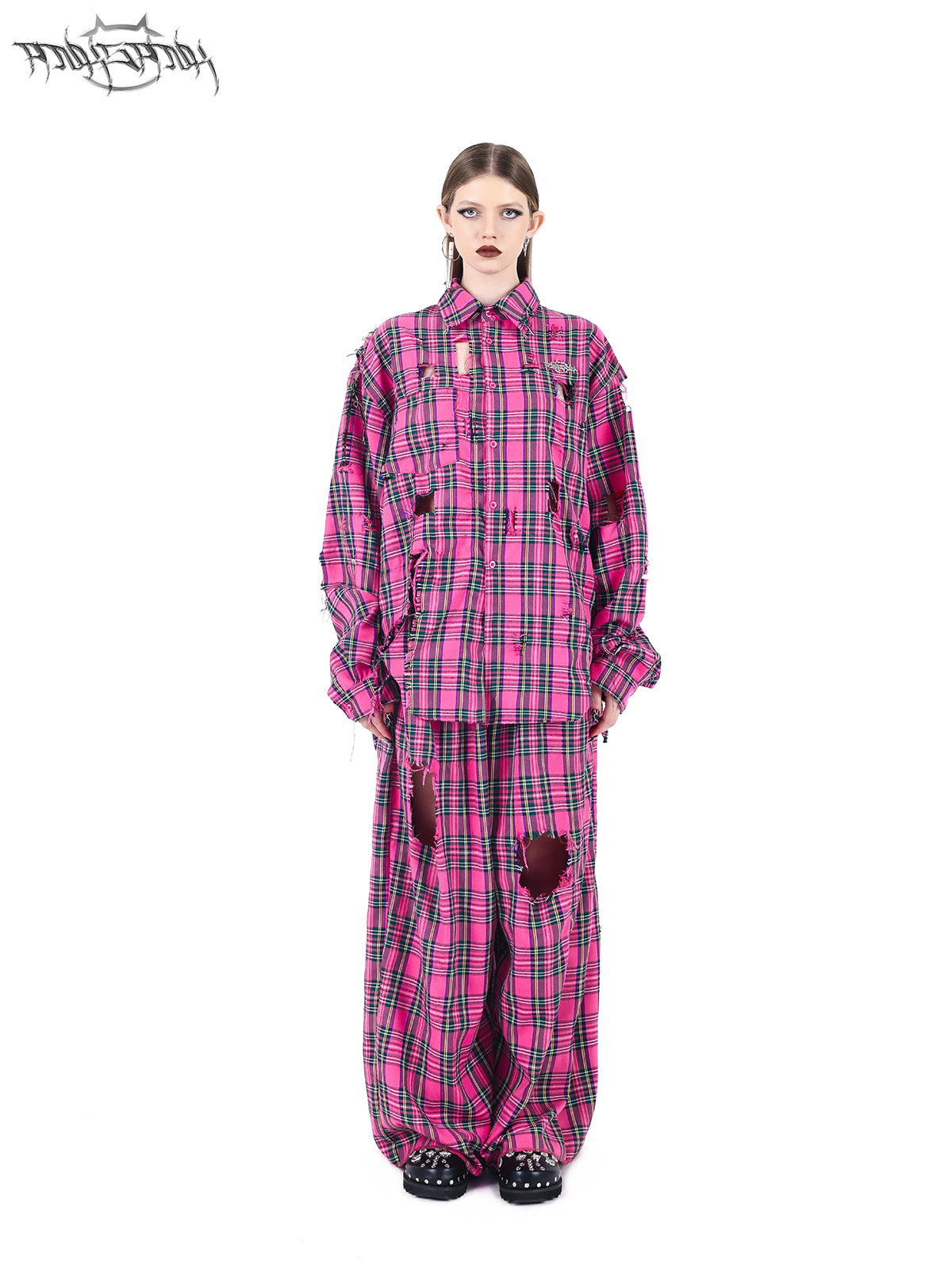 Loose fit pink plaid damaged shirt