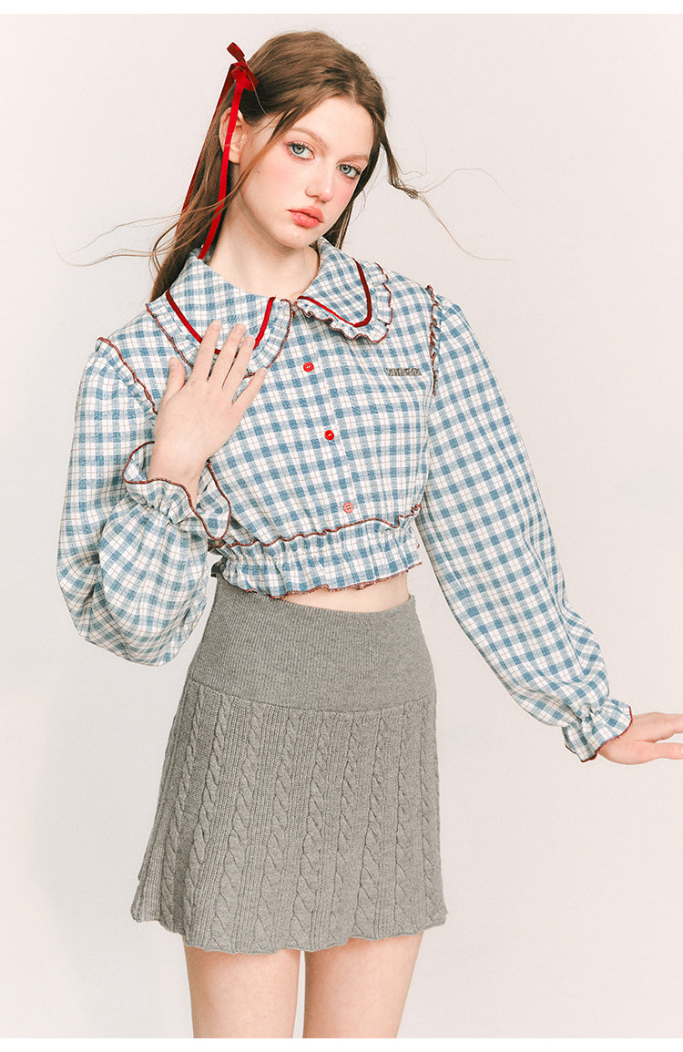 Cropped checkered puffy sleeve blouse