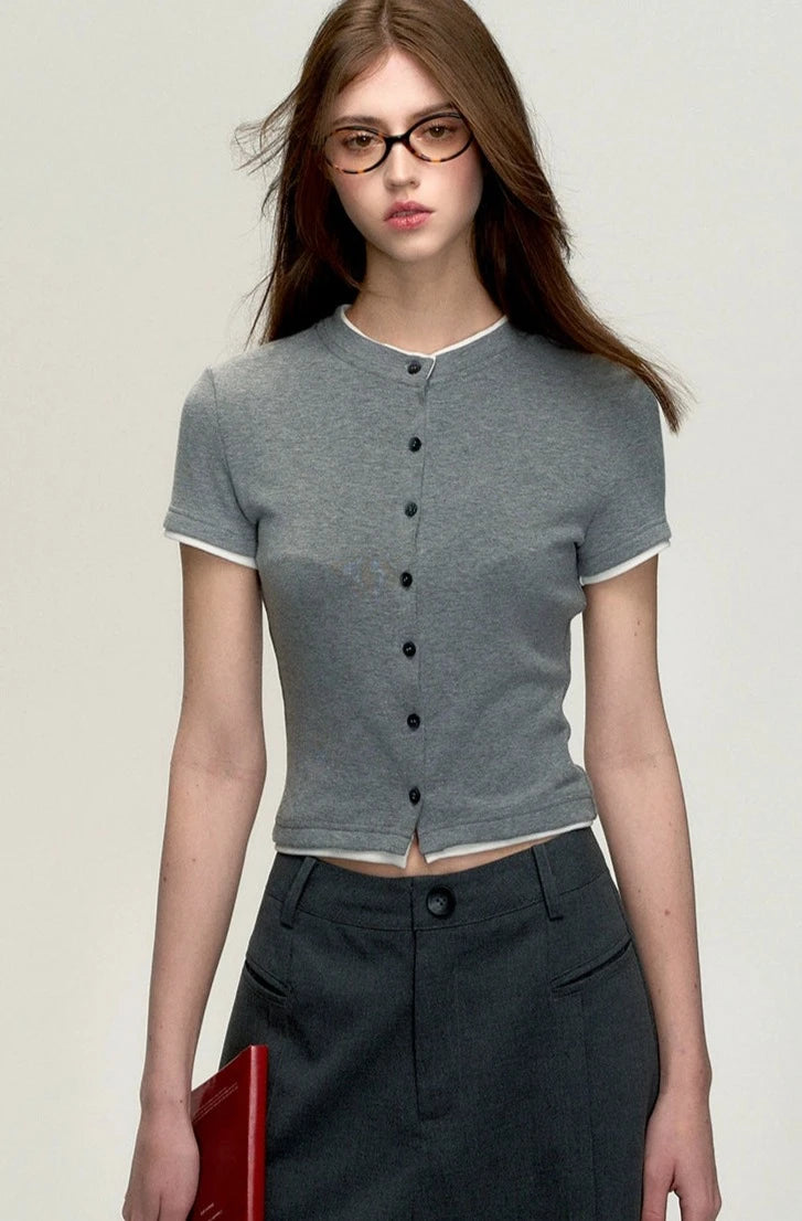 Just-fit short-length blouse