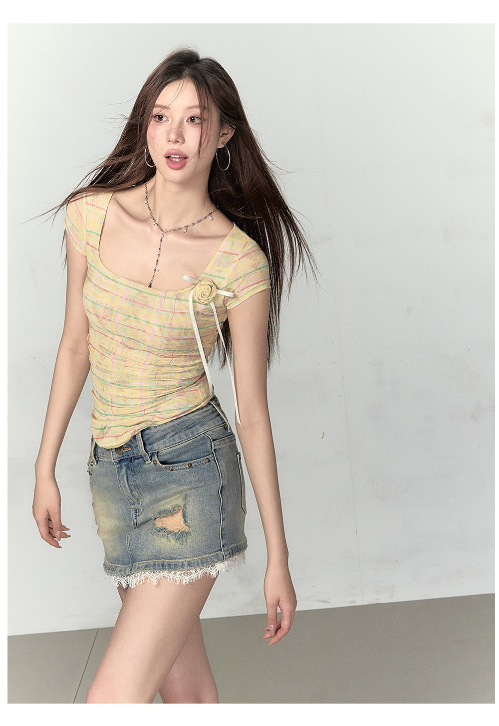 Irregular pleated T-shirt