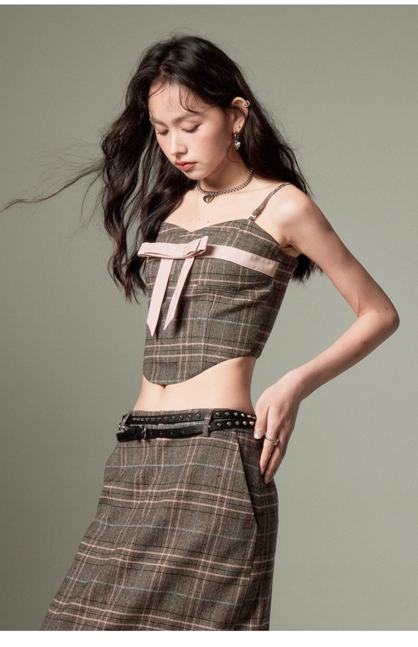 Plaid ribbon tube top &amp; a-line long length skirt set-up