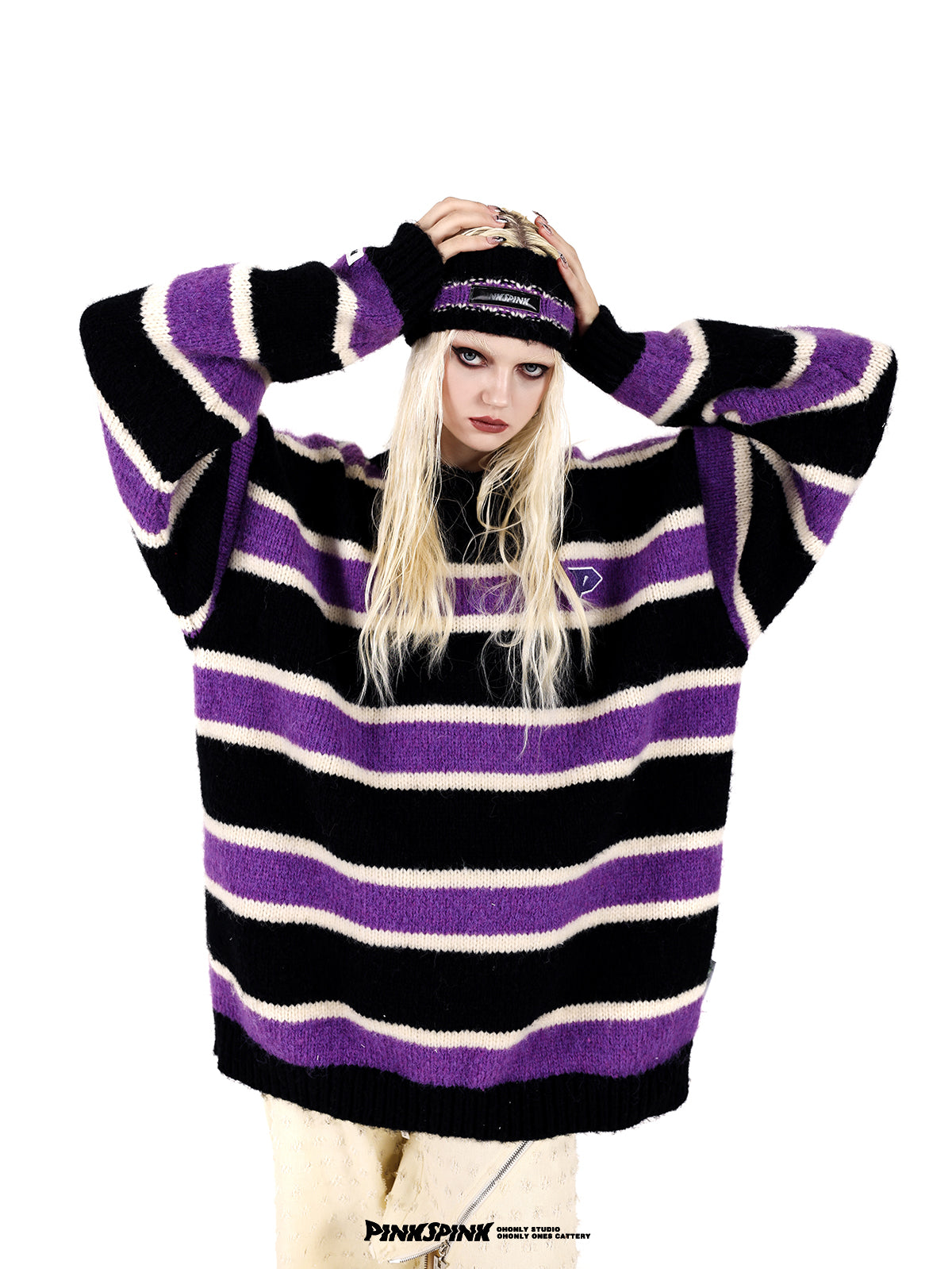 Oversized round neck stripe knit