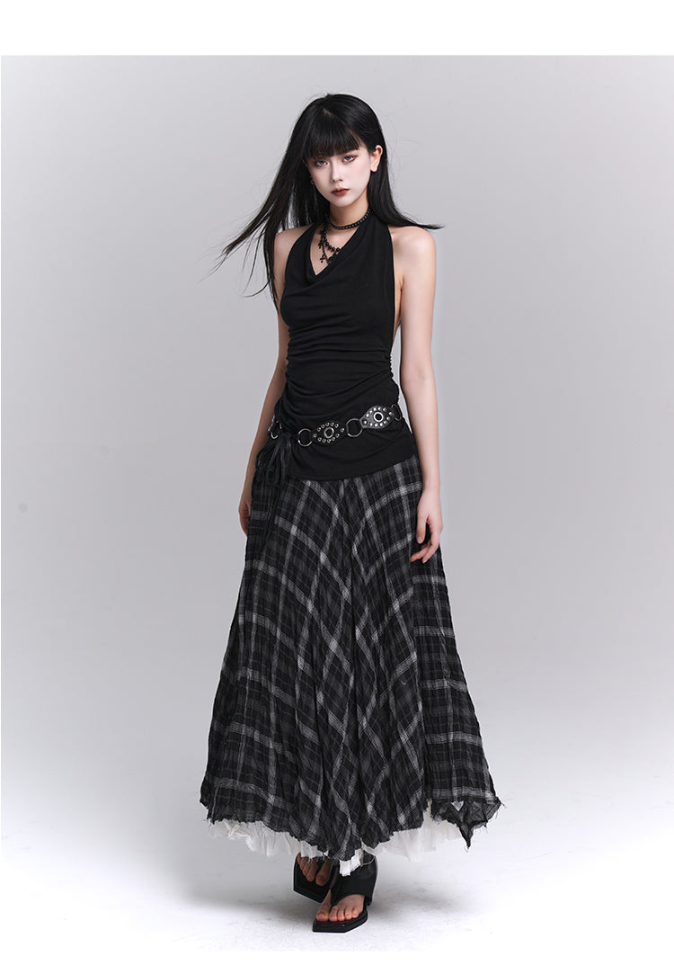 Pleated long skirt