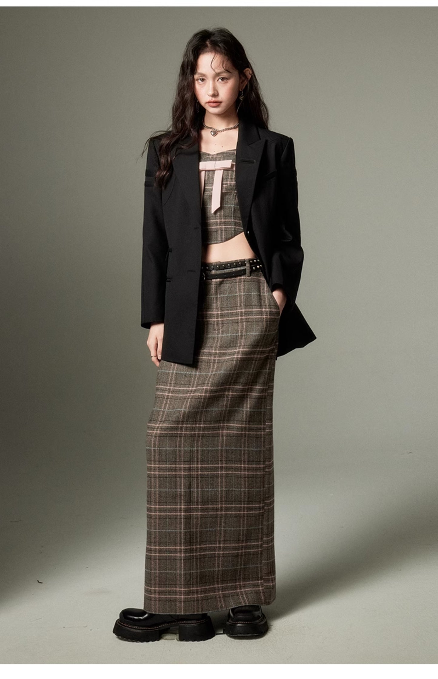 Plaid ribbon tube top &amp; a-line long length skirt set-up