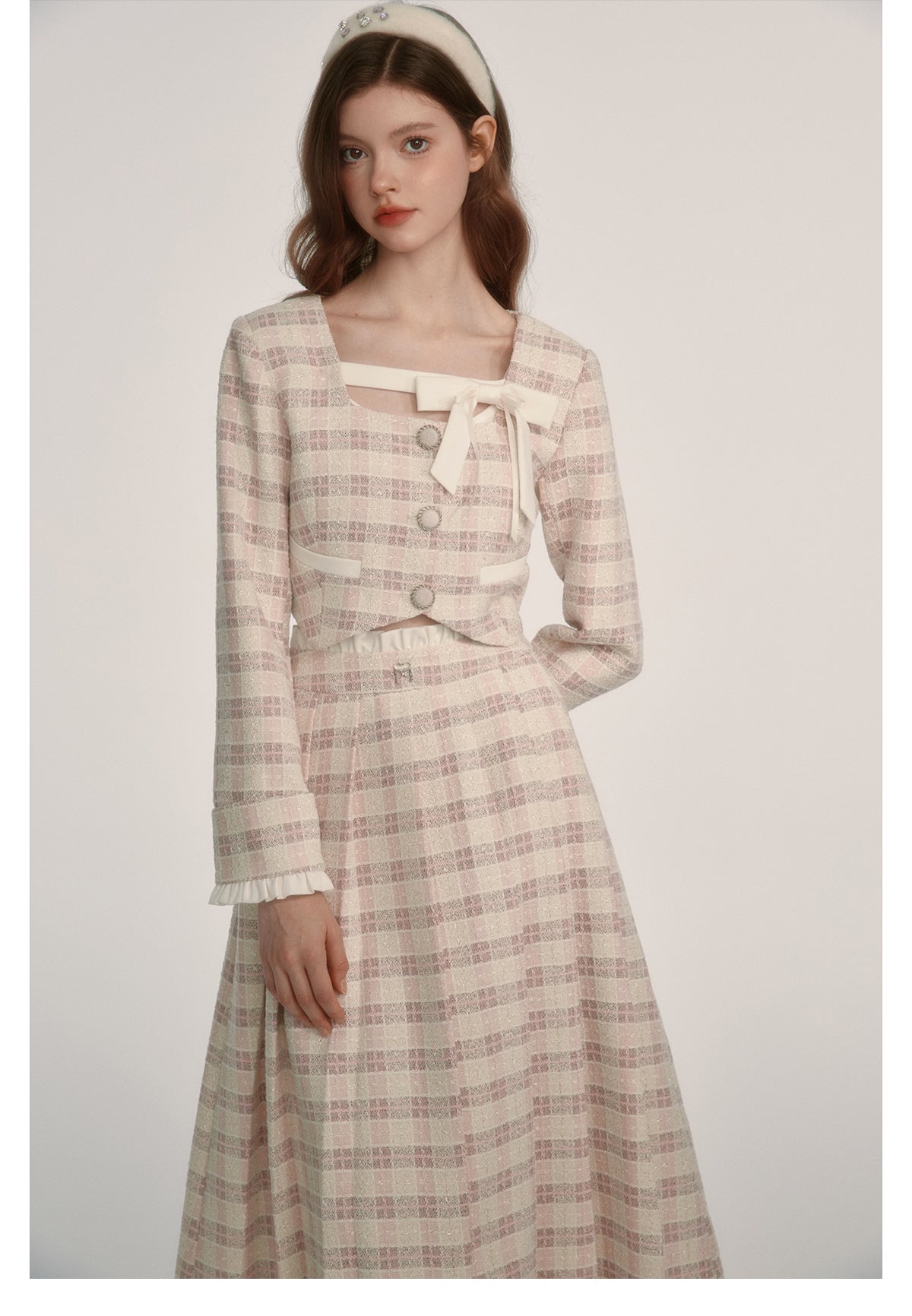 Checkered square neck ribbon jacket & long checkered skirt